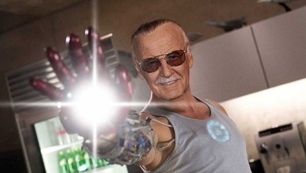 Cizgi Romanciligin Super Kahramani Stan Lee Bilimkurgu Kulubu